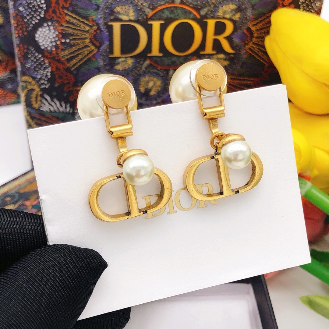 Dior item 8
