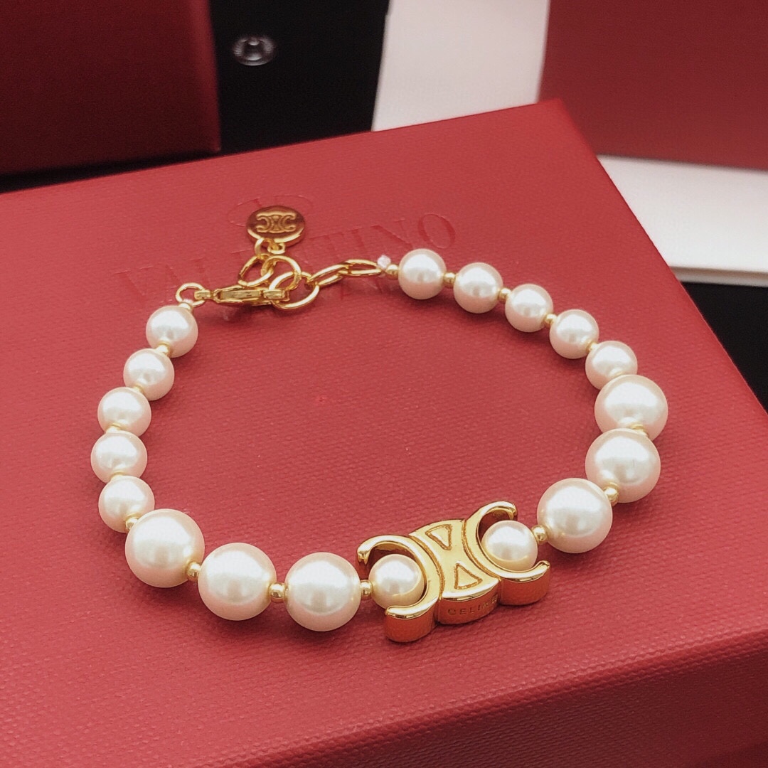 Celine Jewelry Bracelet Wholesale Replica
 Yellow Brass
