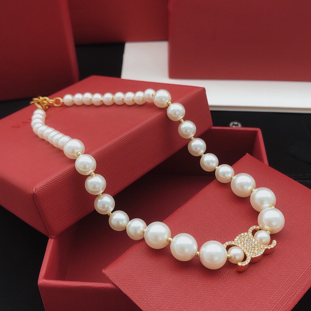 Celine Jewelry Necklaces & Pendants Buy Best High-Quality
 Yellow Set With Diamonds Brass