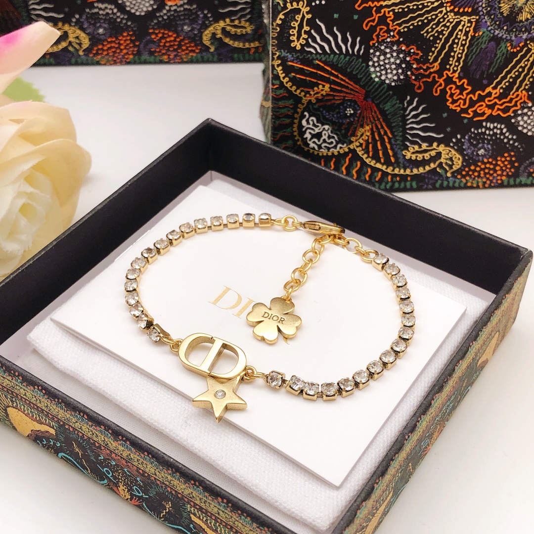 Jacquemus Haute Couture Haute Couture Fine Jewelry Necklace Bracelet