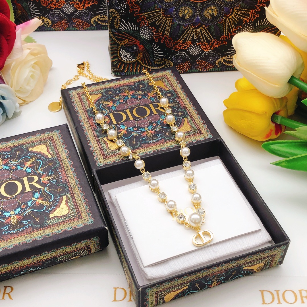 编号DXL0248
 【dio*最新款🆕🆕珍珠项链】一致专柜🆕黄铜材质