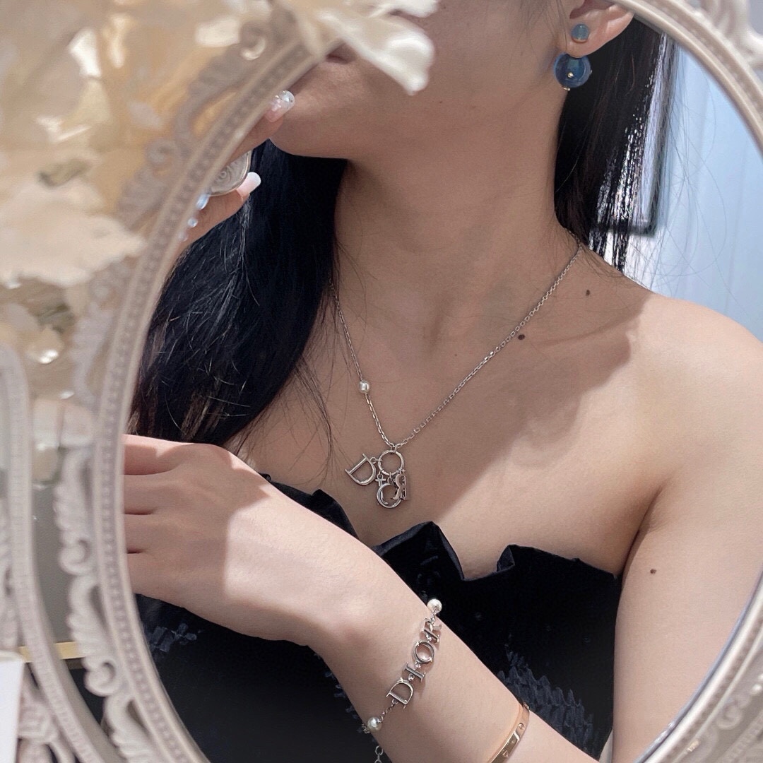 Necklace - Jewelry 5