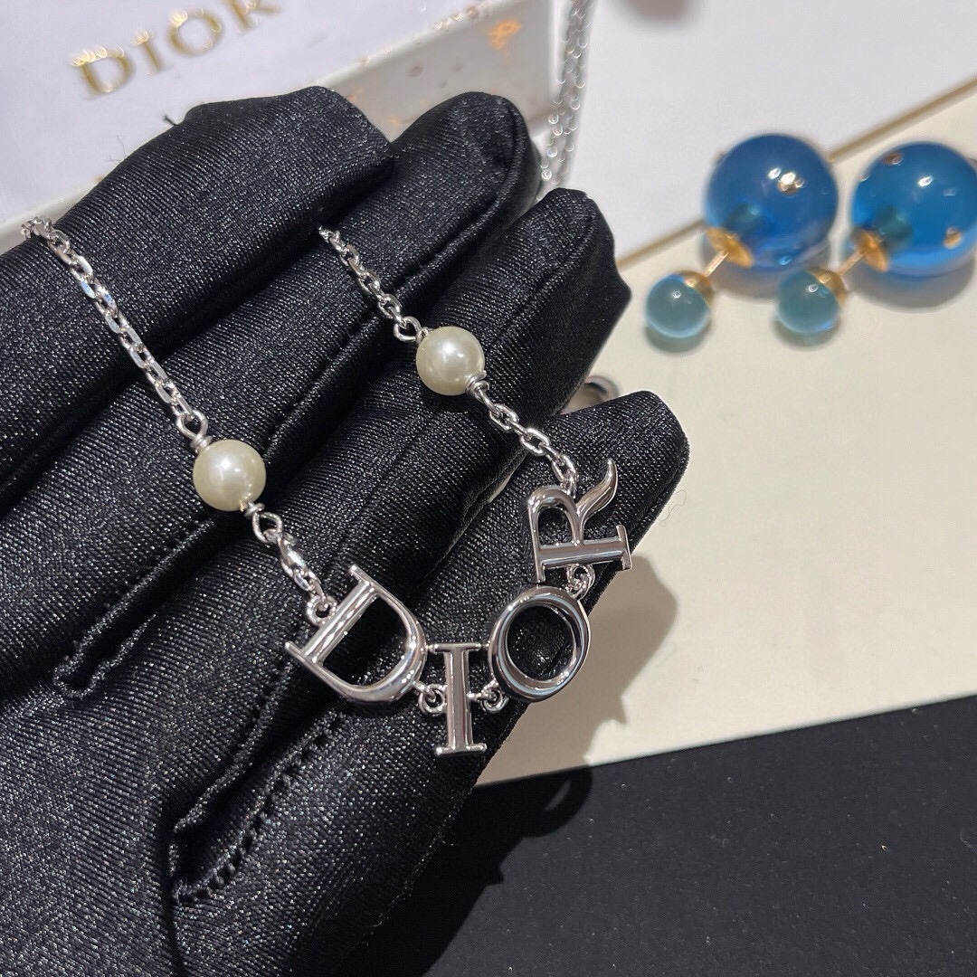 Necklace - Jewelry 2