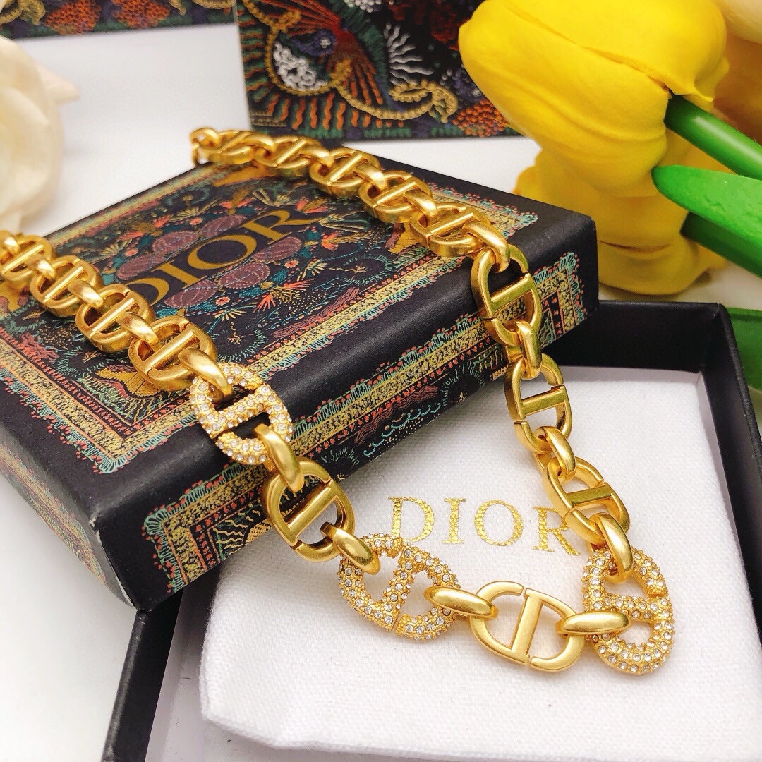 NO:107322,Number DXL0150 [dio* latest pig nose necklace] consistent ZP brass material, jewelry quality, dior, necklace19860909编号DXL0150【dio*最新款猪鼻子项链】一致ZP黄铜材质,饰品精品,dior,necklace,Jewelry
