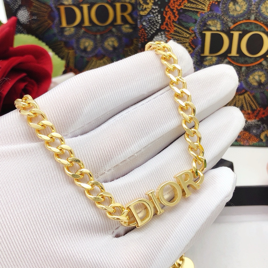 编号DXL0082
 【dio*最新款🆕🆕dior字母项链光面】一致专柜🆕黄铜材质