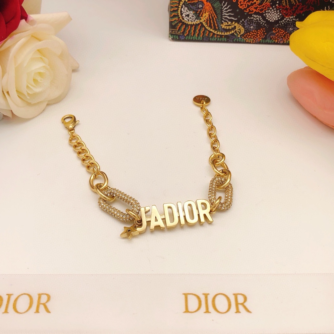 编号DSL0037手链
 迪奥DIOR 原单新品 JADI0R标志项链吊星星 高端品质，专柜11开模， 