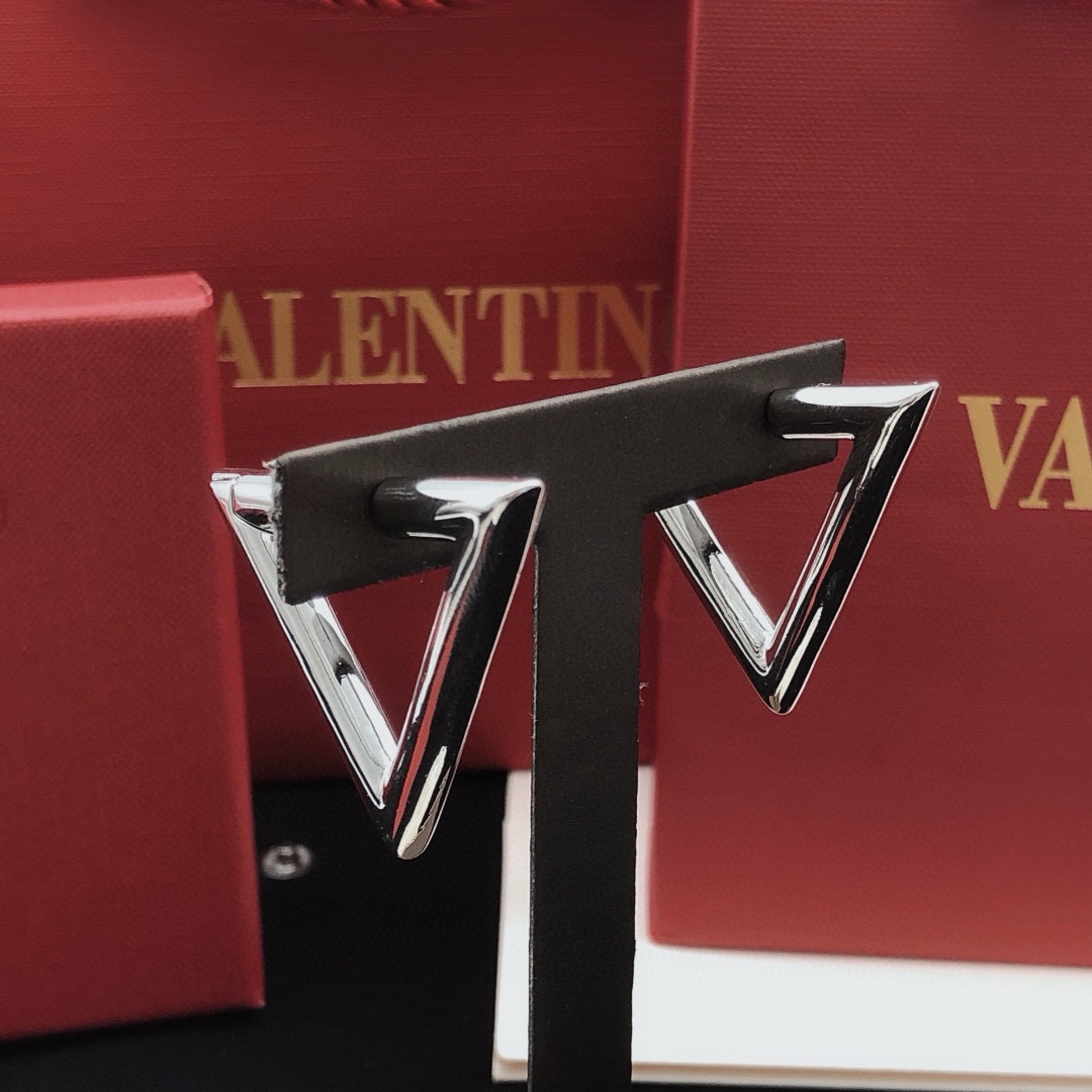 编号VED0261
 【ValenTi*o最新款🆕🆕光面三角形耳环】一致专柜🆕黄铜材质