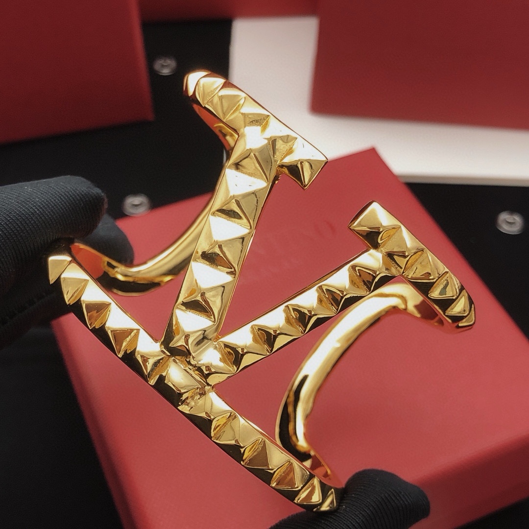 NO:107277,Number VSZ0022【ValenTi*o latest bracelet】Uncommon ZP brass material, jewelry quality, valentino, bracelet19860909编号VSZ0022【ValenTi*o最新款手镯】一致ZP黄铜材质,饰品精品,valentino,bracelet,Jewelry