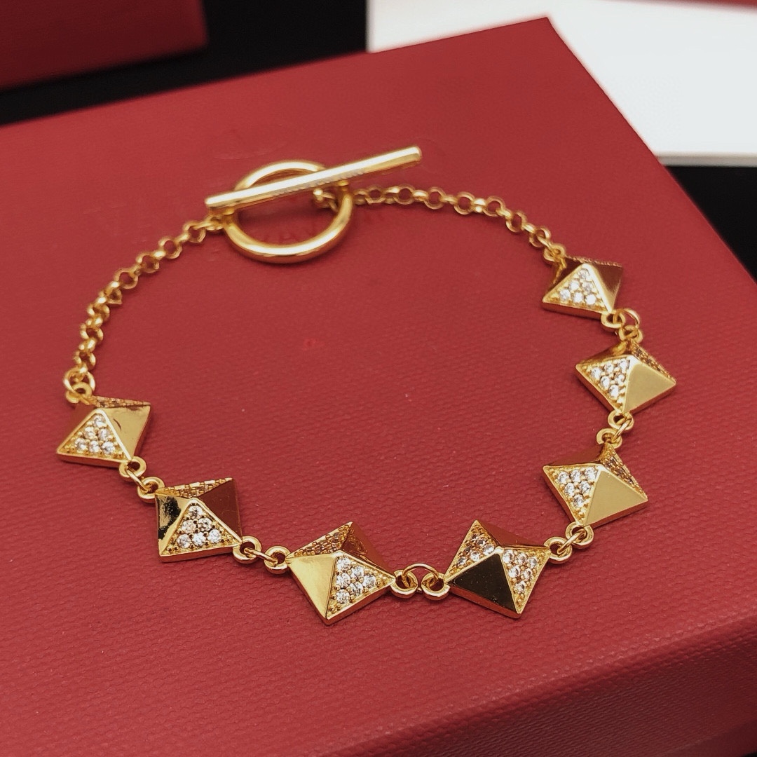 N.º VSL0036 【ValenTi*o último modelo 🆕🆕 pulsera triangular y cuadrada】 consistente con material de latón ZP