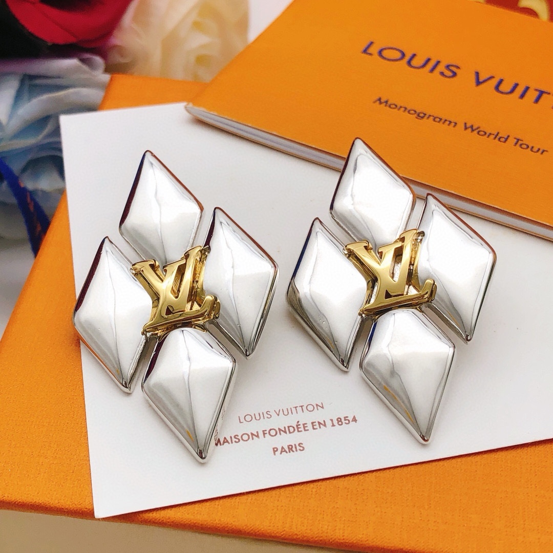 Louis Vuitton Haute Joaillerie Fine Jewelry Earrings Necklace Ring 4