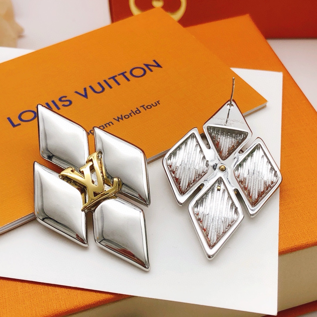 Louis Vuitton Haute Joaillerie Fine Jewelry Earrings Necklace Ring 3