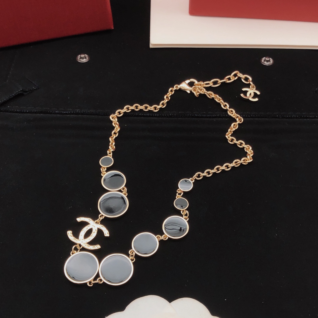 Chrome Hearts ch*nel最新款
