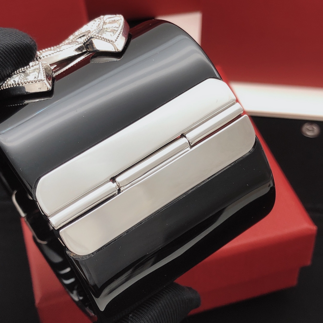 Christian Louboutin Haute Couture Haute Couture Fine Jewelry Necklace 4