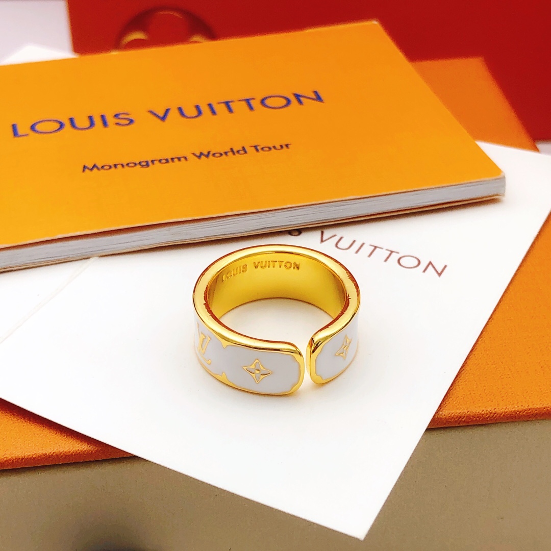 编号LJZ0032
 【Lv*最新款🆕🆕白色滴油戒指】一致专柜🆕黄铜材质