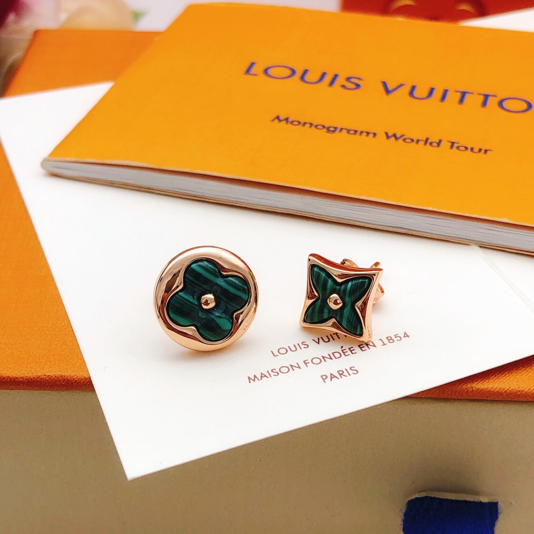 NO:104884,Number LED0207 [Lv* latest rose gold green fritillary earrings] consistent ZP brass material, jewelry quality, louis vuitton19860909编号LED0207【Lv*最新款玫瑰金色绿色贝母耳钉】一致ZP黄铜材质,饰品精品,louis vuitton,Jewelry