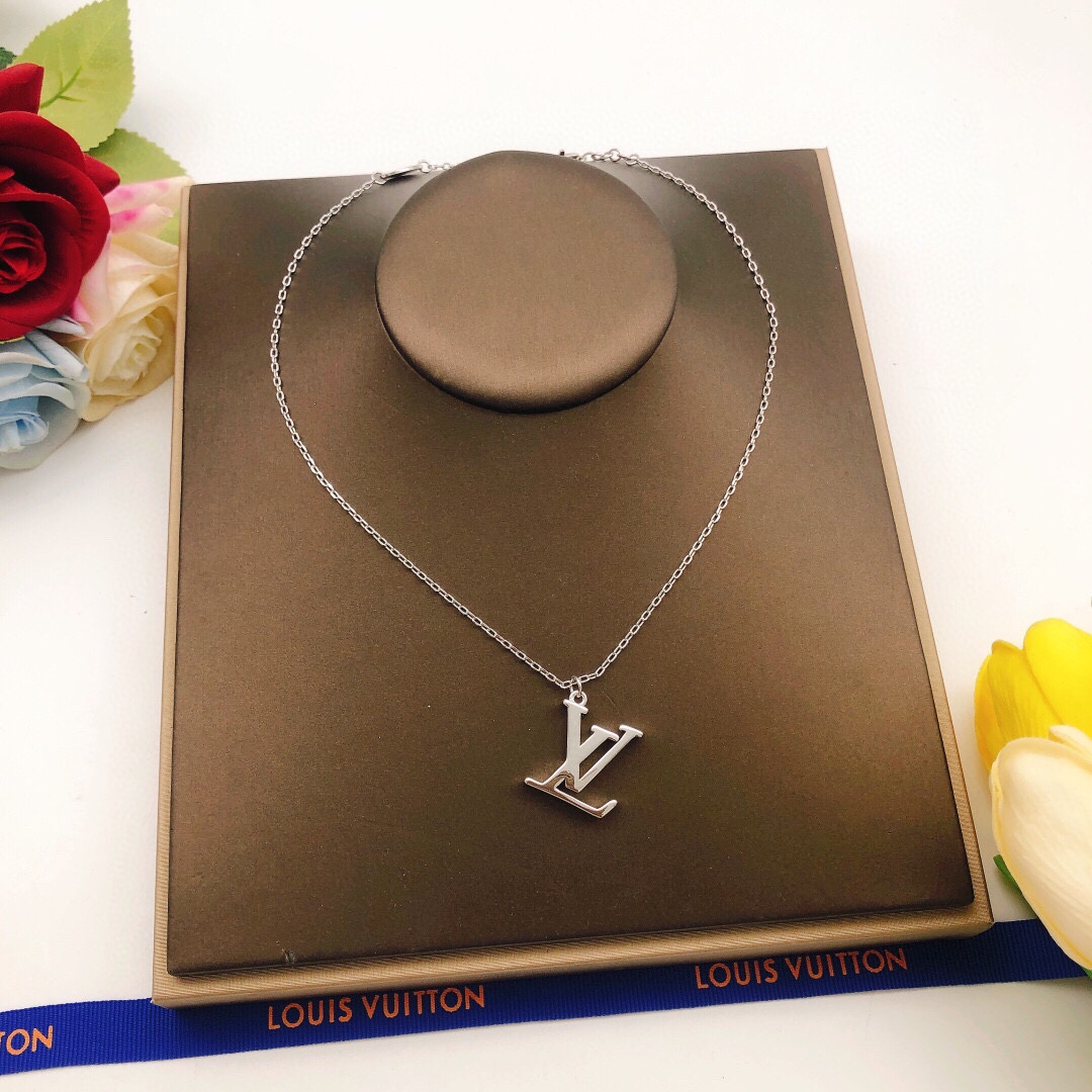Louis Vuitton Haute Joaillerie Fine Jewelry Earrings Necklace Ring Ref 8