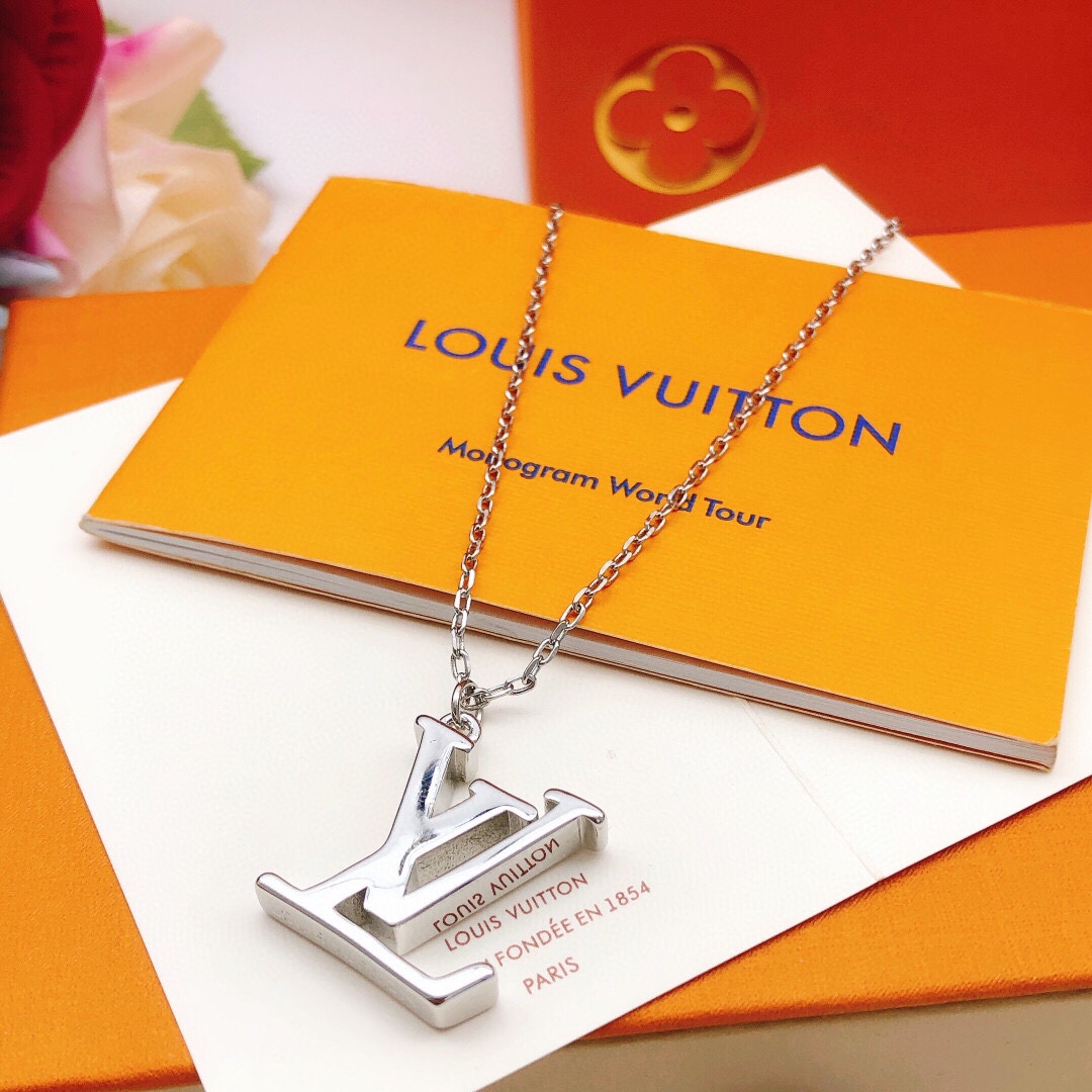 Louis Vuitton Haute Joaillerie Fine Jewelry Earrings Necklace Ring Ref 3