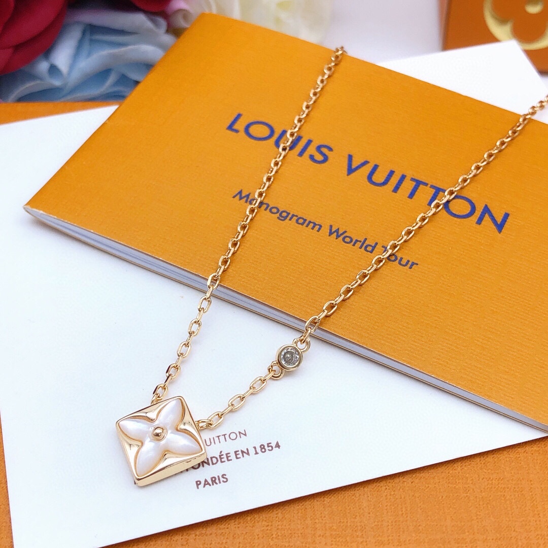 NO:107313,Number LXL0028 [Lv* latest presbyterian necklace rose gold] consistent ZP brass material, jewelry quality, louis vuitton, necklace19860909编号LXL0028【Lv*最新款老花项链玫瑰金色】一致ZP黄铜材质,饰品精品,louis vuitton,necklace,Jewelry