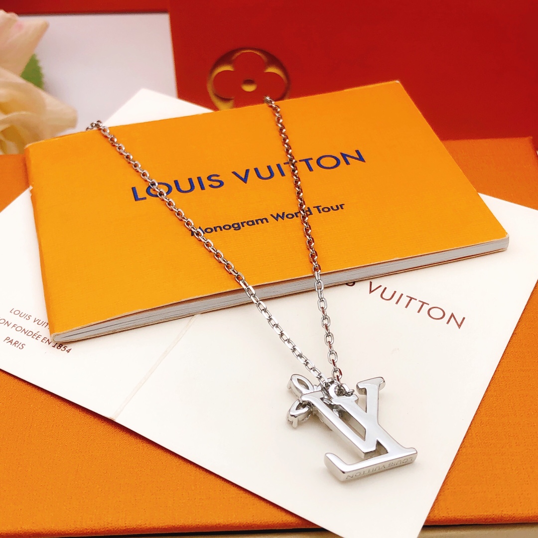Louis Vuitton Silver-Tone Marquise Crystal Monogram Flower Necklace - Comprehensive 3