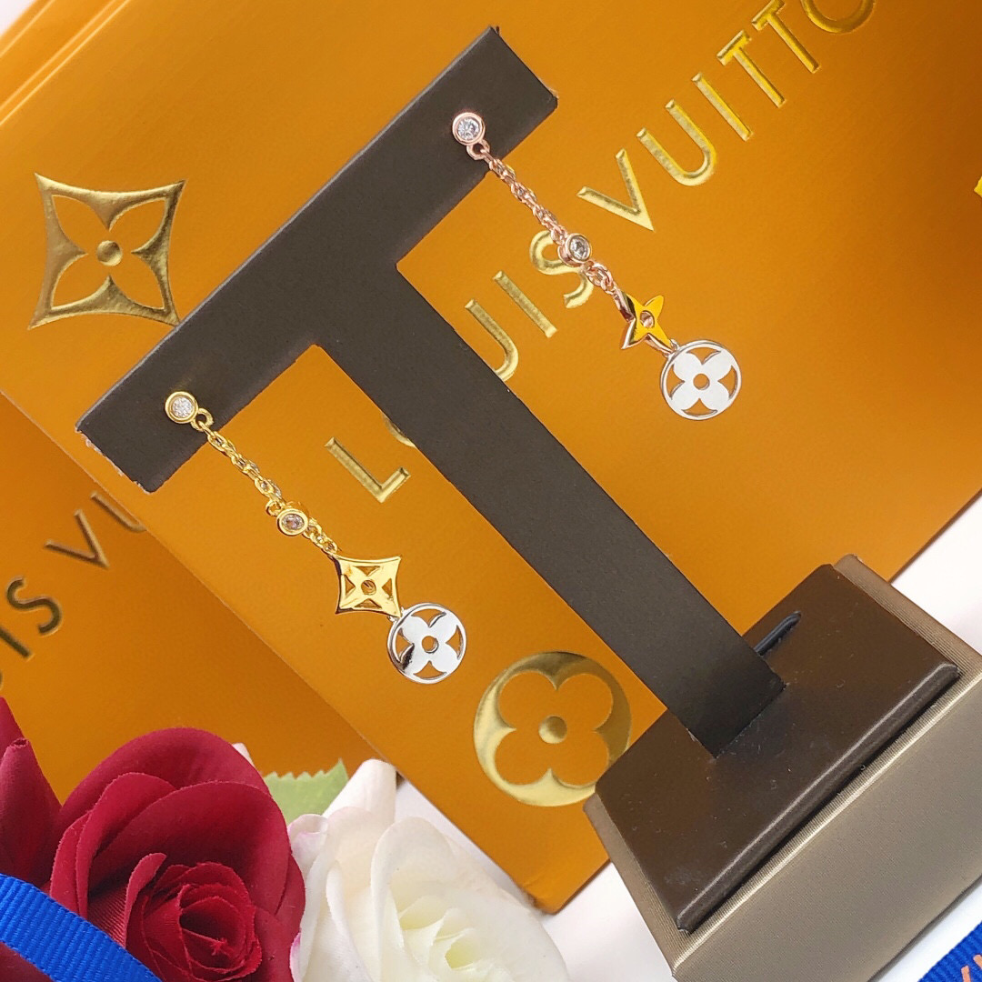 Lv最新款🆕🆕流苏耳钉金色银色玫瑰金色搭配】一致ZP黄铜材质 6