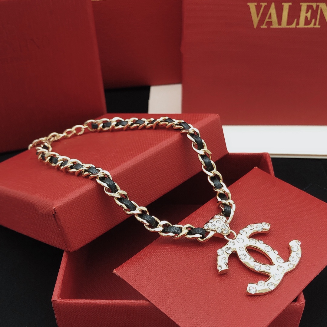 Gucci Haute Couture Haute Joaillerie Fine Jewelry Earrings Necklace Ring 2