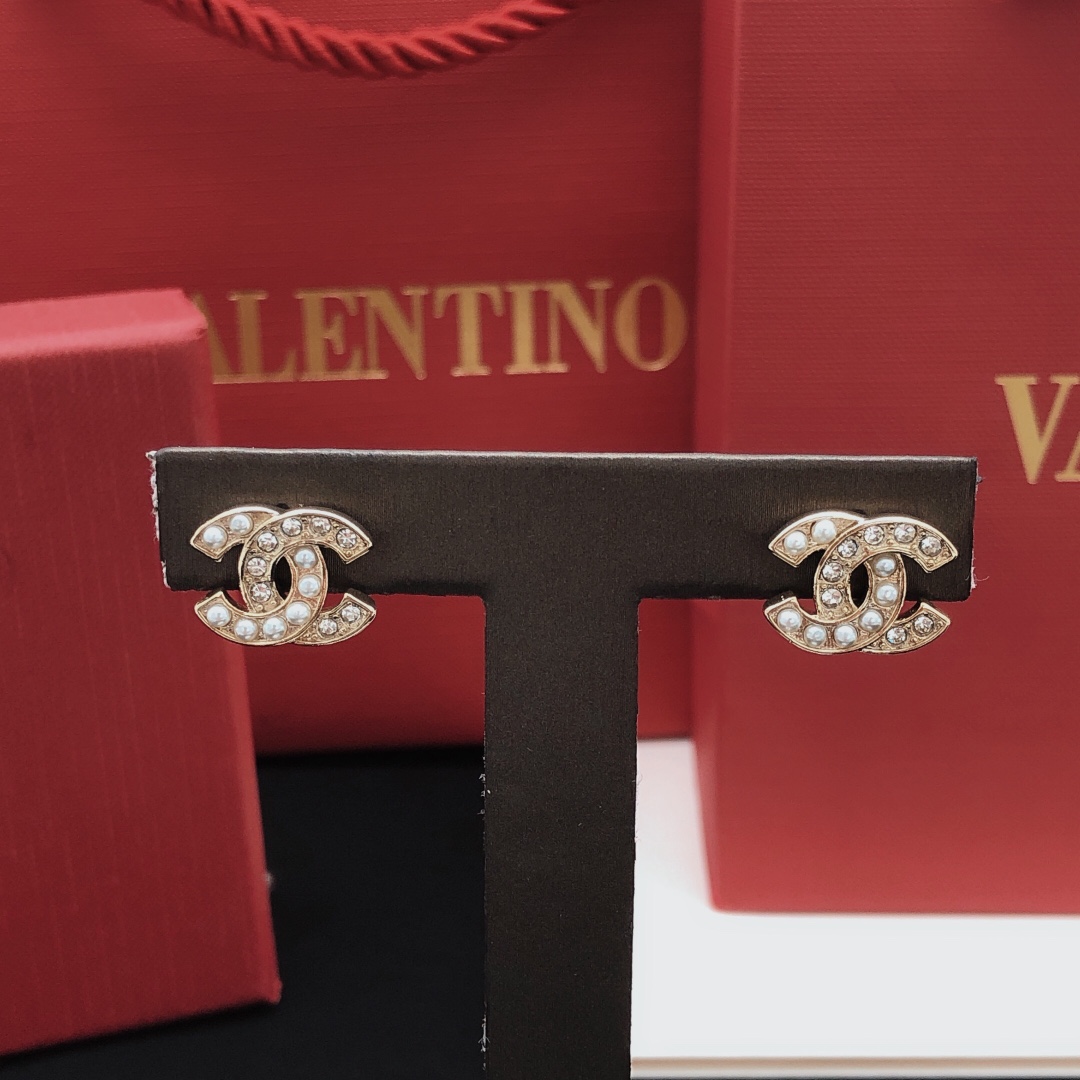 Manolo Blahnik Haute Couture Haute Couture Fine Jewelry Necklace 9