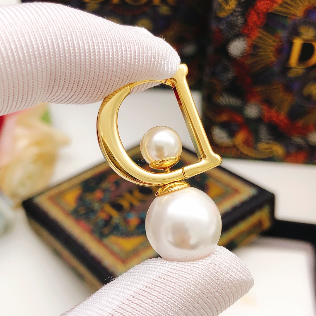 Number DED0657The latest version of Dio 🆕🆕 Size Pearl D Letter Smooth  - Comprehensive 2