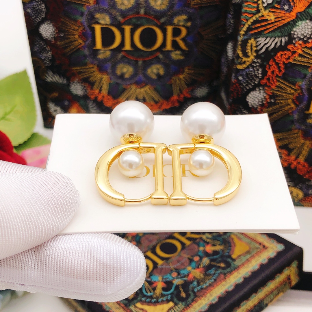 Number DED0657The latest version of Dio 🆕🆕 Size Pearl D Letter Smooth  - Comprehensive 3