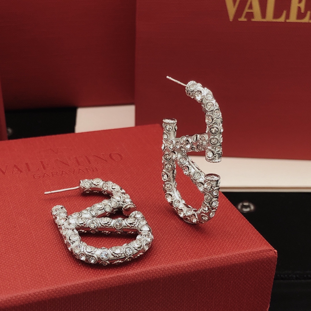 编号VED0283 大号
 【ValenTi*o最新款🆕🆕镶钻耳钉】一致专柜🆕黄铜材质