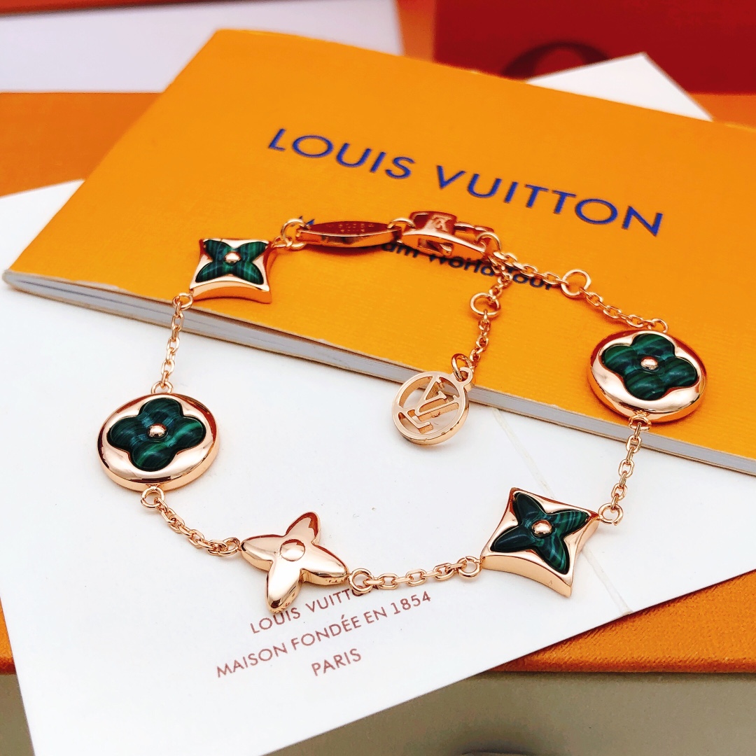 Número LSL0165 【Lv*Último modelo🆕🆕pulsera rosa dorado verde con concha de madreperla verde】Mismo material de latón qu…