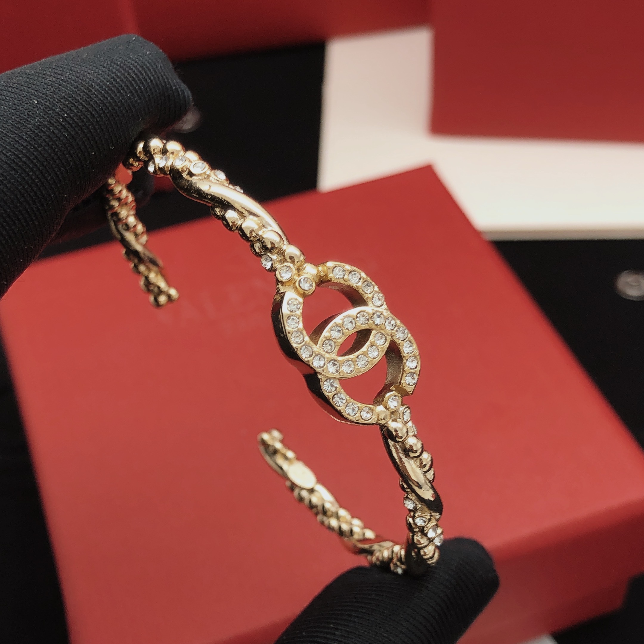 Loewe Haute Couture Haute Couture Fine Jewelry Necklace Bracelet Ring