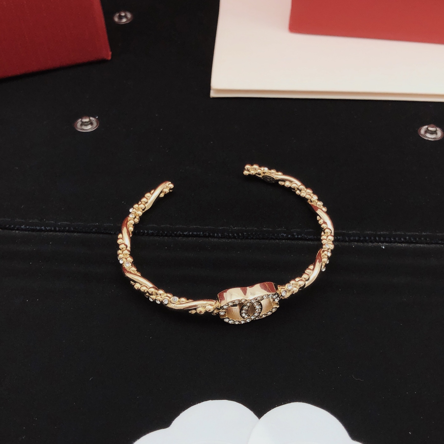 Loewe Haute Couture Haute Couture Fine Jewelry Necklace Bracelet Ring 5