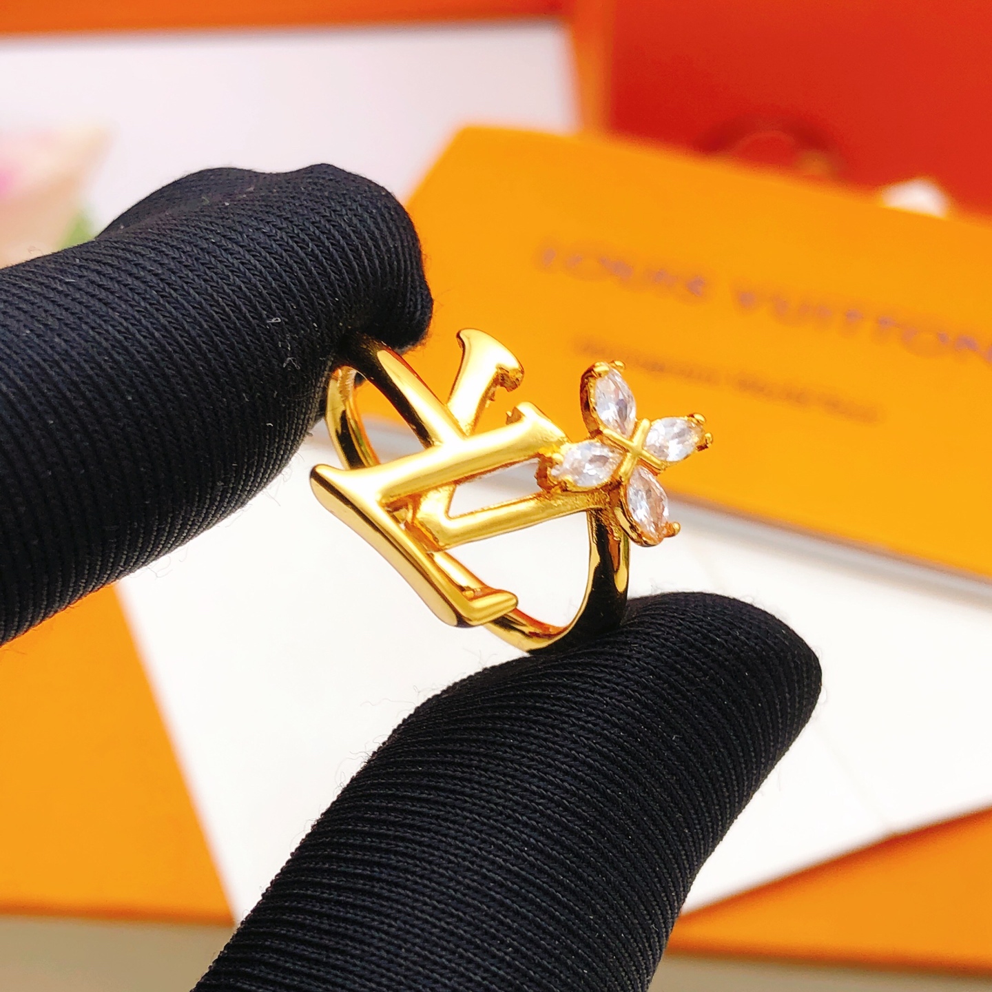 Louis Vuitton Haute Couture Haute Couture Fine Jewelry Necklace Bracelet 7
