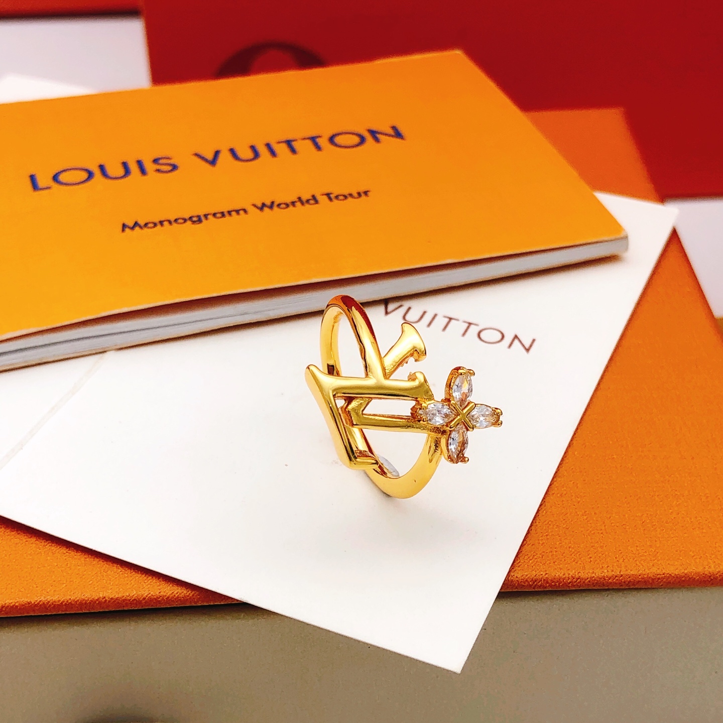 Louis Vuitton Haute Couture Haute Couture Fine Jewelry Necklace Bracelet 5