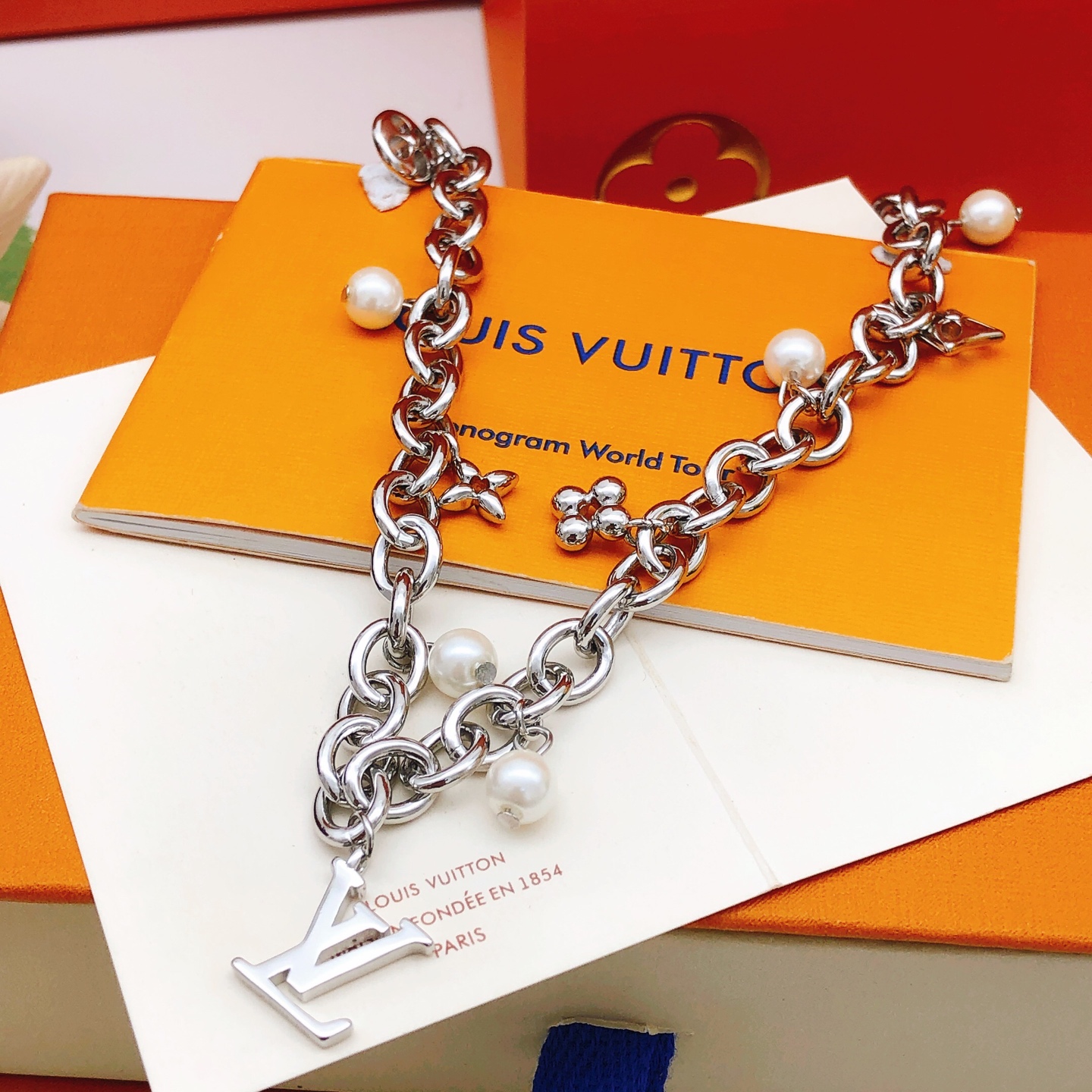 Louis Vuitton Haute Joaillerie Fine Jewelry Earrings Necklace Ring 3