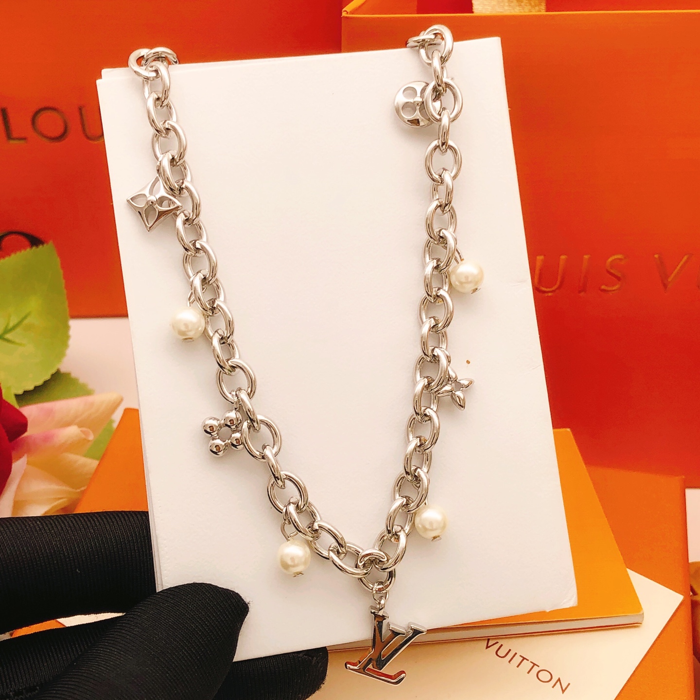 Louis Vuitton Haute Joaillerie Fine Jewelry Earrings Necklace Ring 5