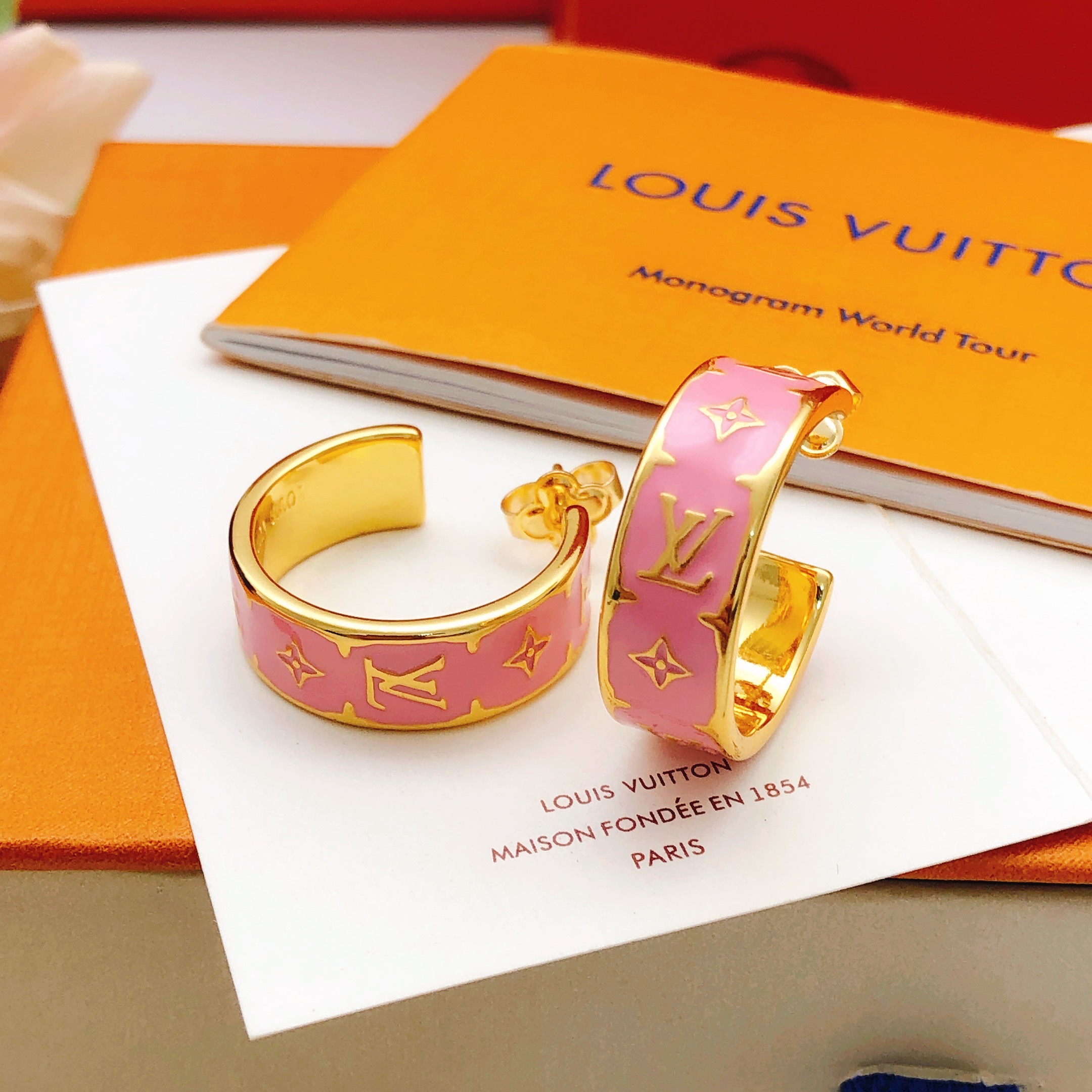 Louis Vuitton Haute Couture Haute Couture Ready-to-Wear Clothing Dress 4