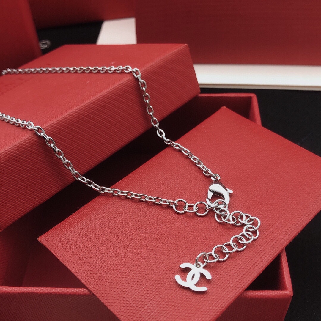 编号XXL0342
 【ch*nel最新款🆕🆕蝴蝶结项链】一致专柜🆕黄铜材质