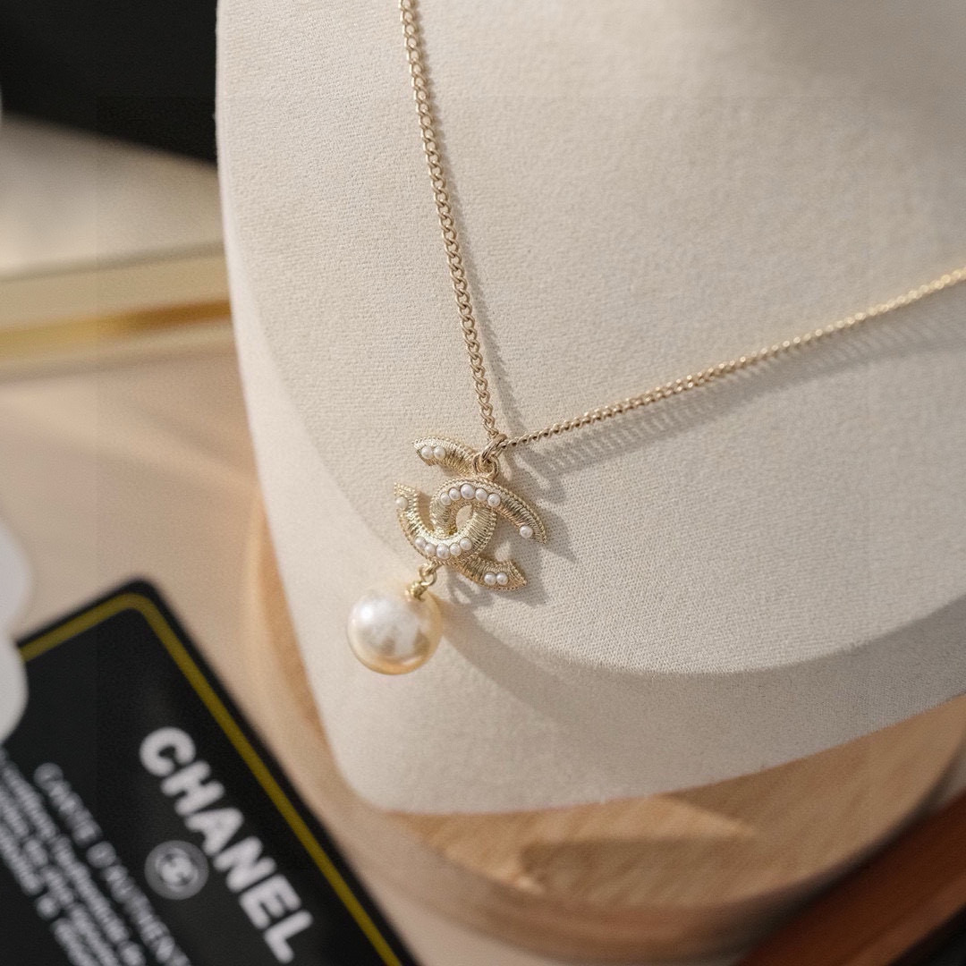 Chanel Haute Joaillerie Fine Jewelry Earrings Necklace Ring Ref.1AE0D393 4