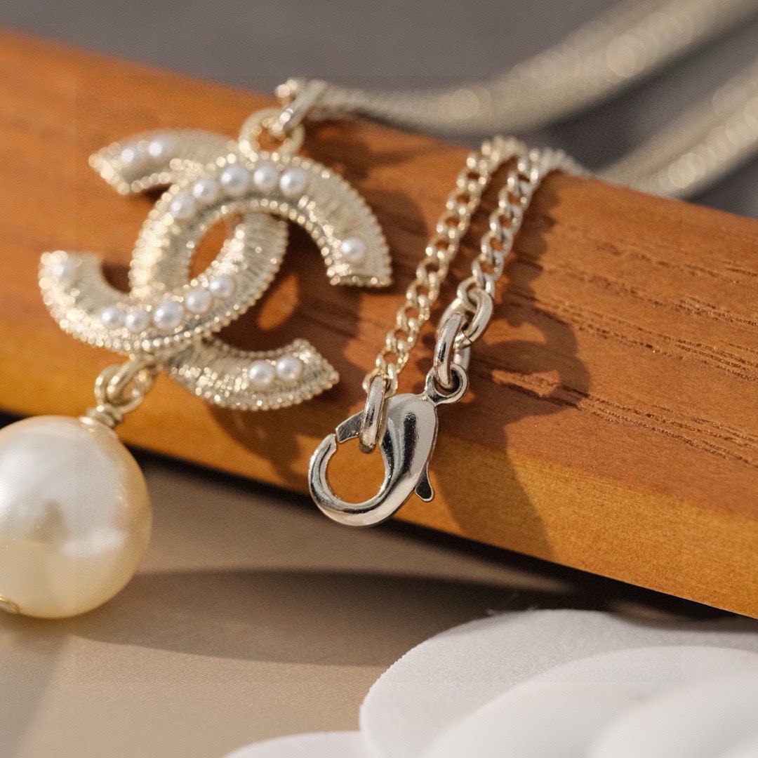 Chanel Haute Joaillerie Fine Jewelry Earrings Necklace Ring Ref.1AE0D393 2