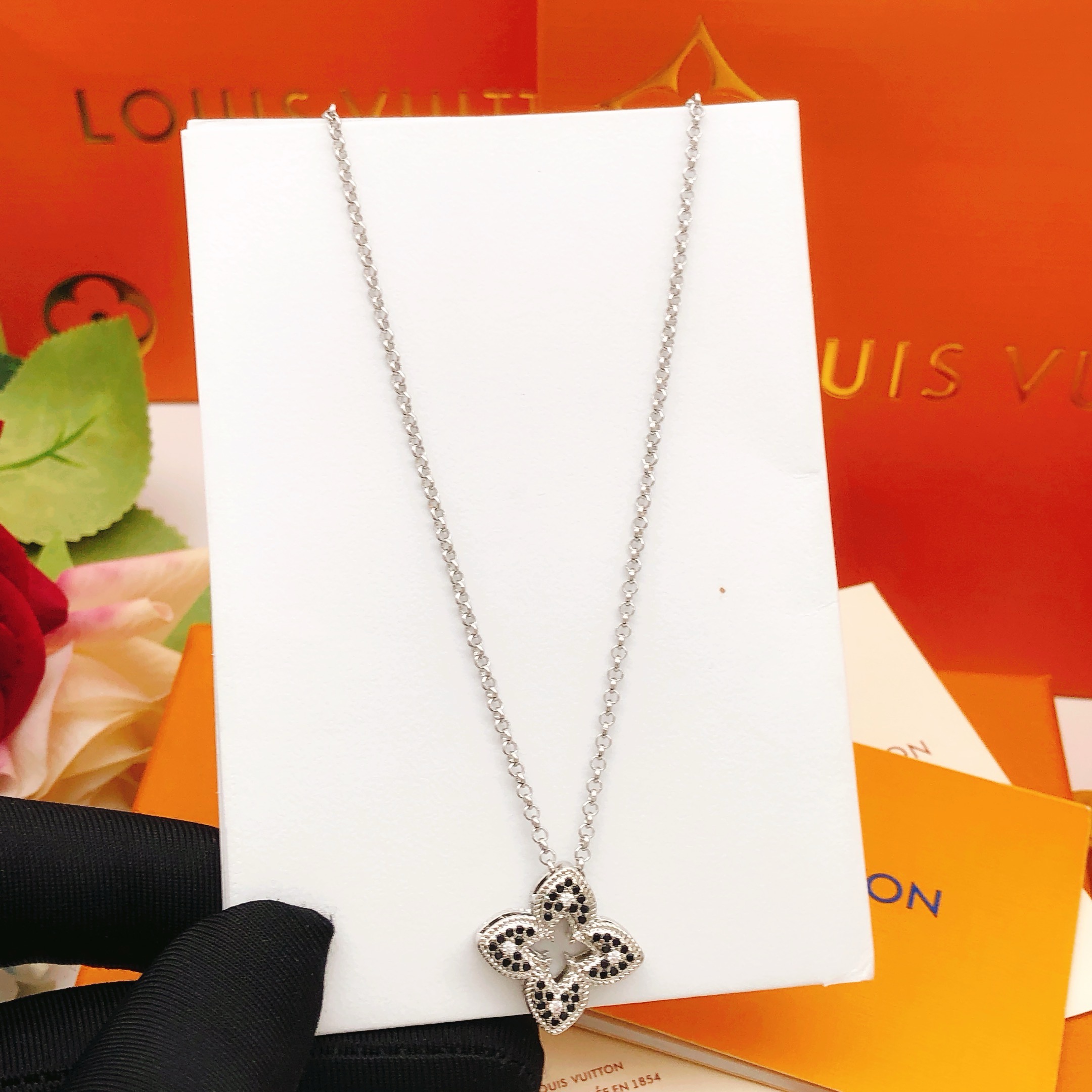 路易威登 Louis Vuitton 传世高定珠宝耳环项链戒指首饰 #86502FEC 7