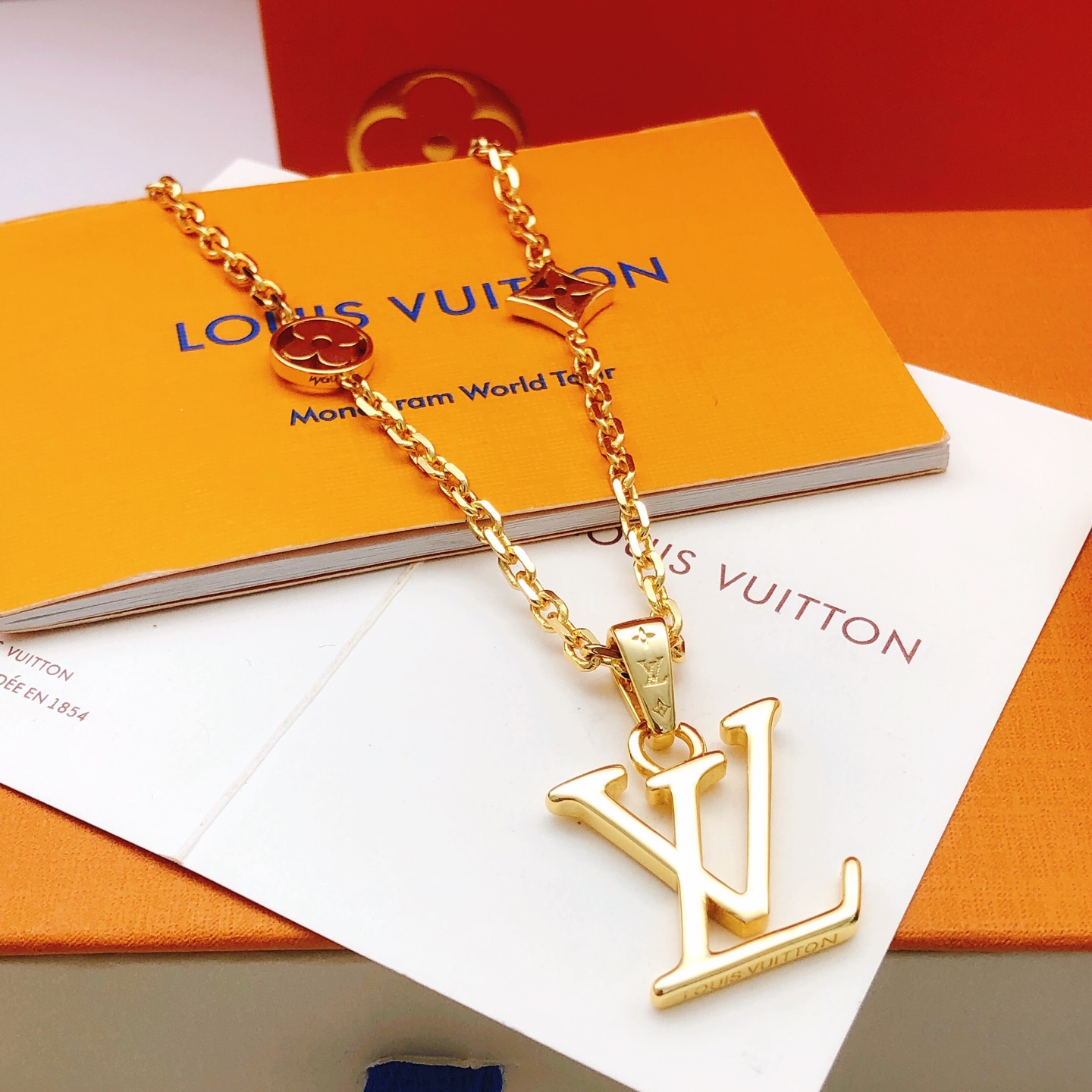 Louis Vuitton Haute Joaillerie Fine Jewelry Earrings Necklace Ring 2