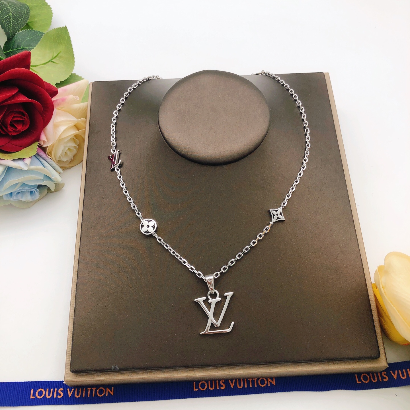 路易威登 Louis Vuitton 高定典藏高定典雅奢华珠宝首饰项链手链戒指 #B6C15948 5