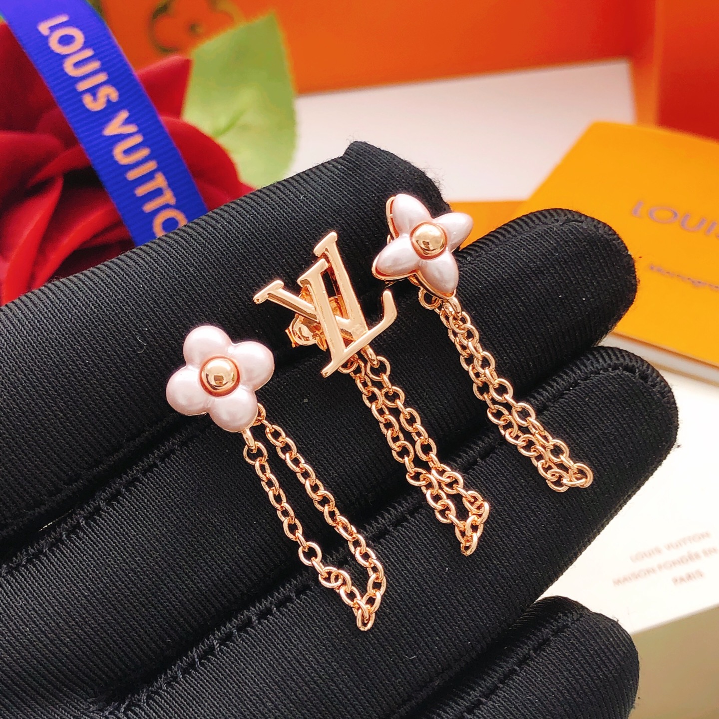 Louis Vuitton Haute Couture Haute Couture Fine Jewelry Necklace Bracelet 4