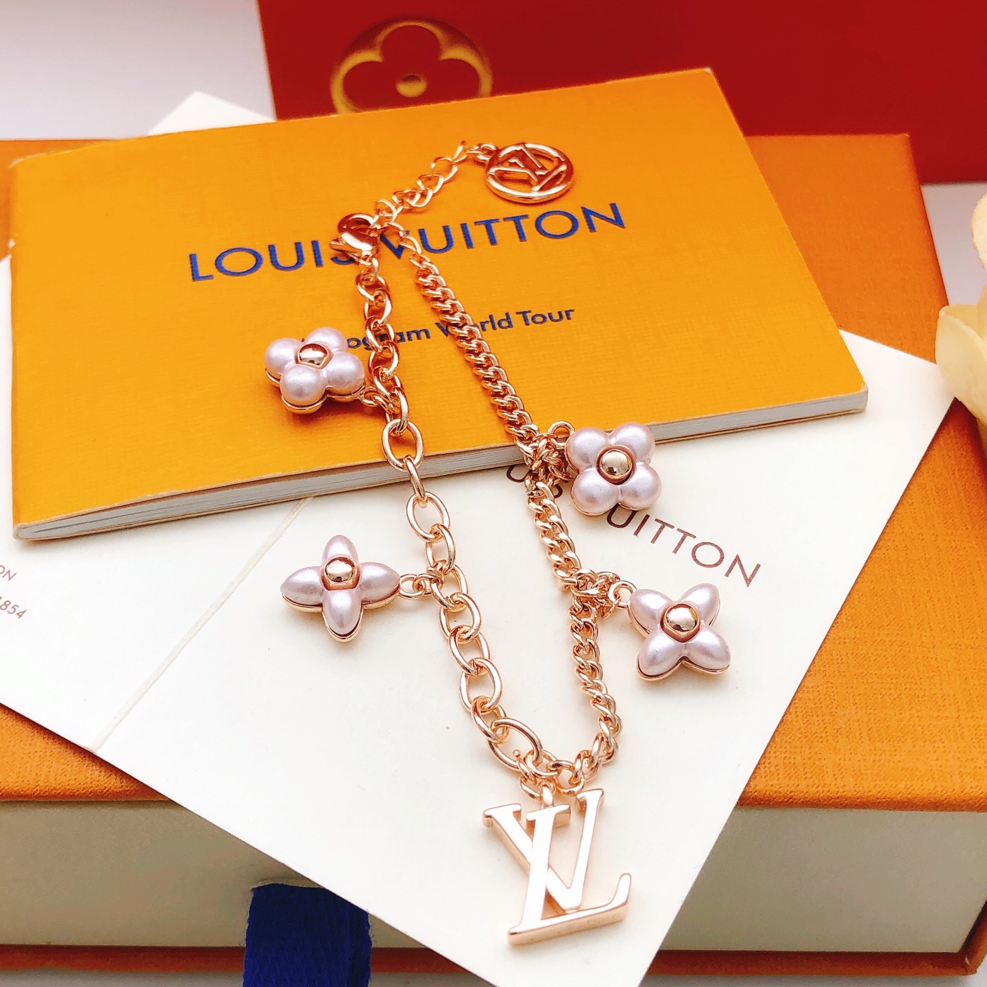 Louis Vuitton Haute Couture Haute Couture Fine Jewelry Necklace Bracelet 2