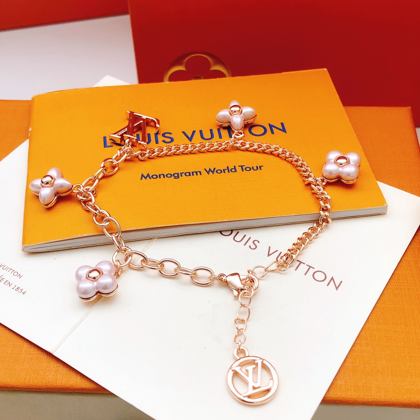 Louis Vuitton Haute Couture Haute Couture Fine Jewelry Necklace Bracelet 4