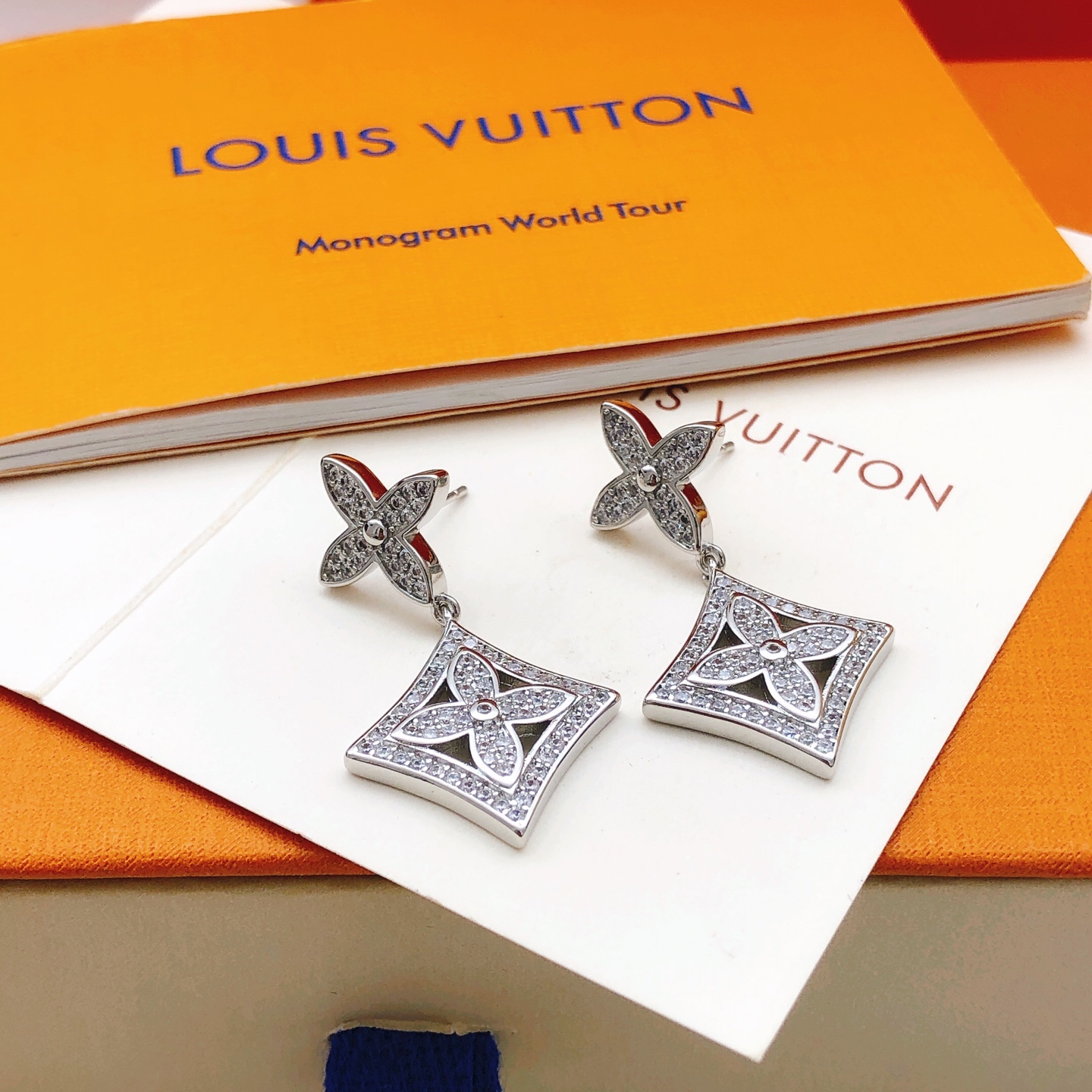 路易威登 Louis Vuitton 高定典藏高定典雅奢华珠宝首饰项链手链戒指 #45ADA58C 3