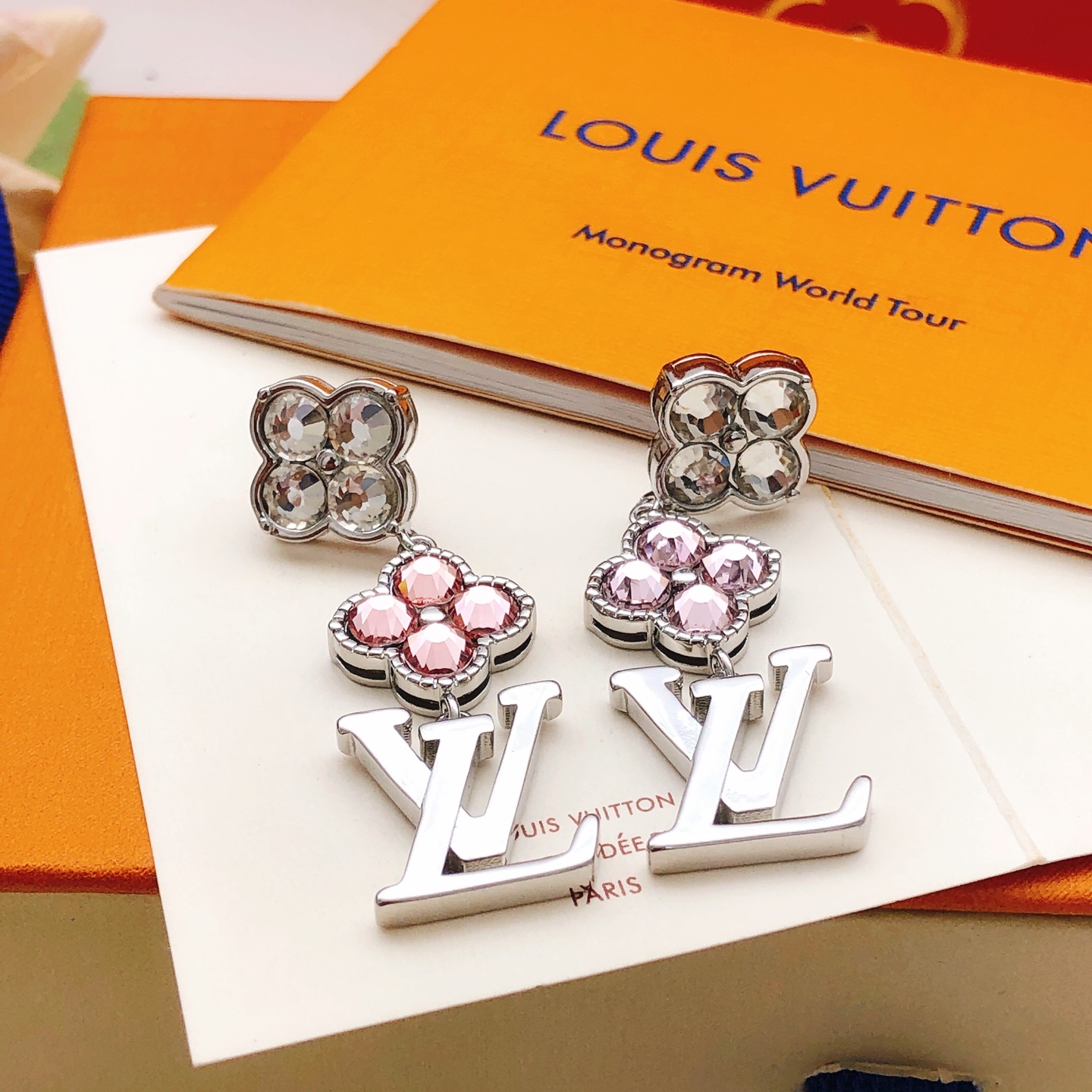 Louis Vuitton Haute Couture Haute Couture Fine Jewelry Necklace Bracelet 4
