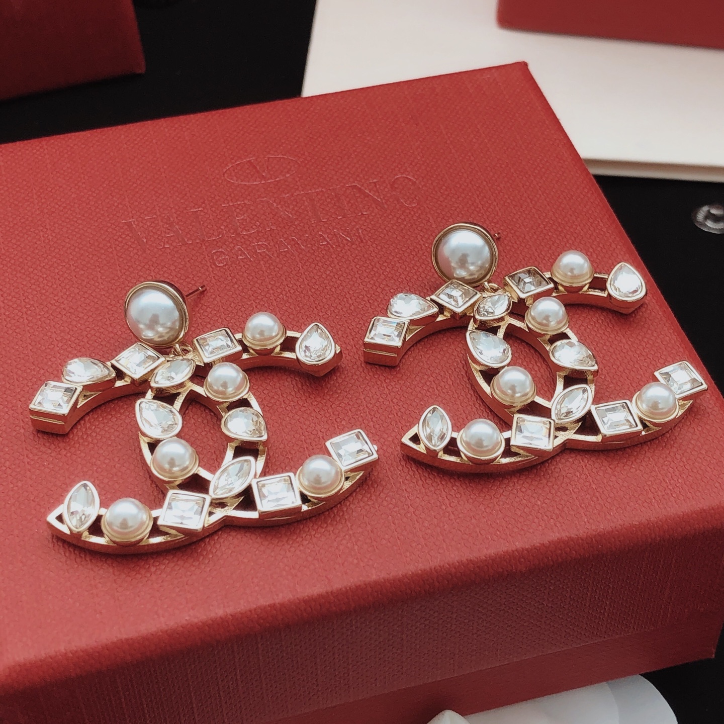 Bally Haute Couture Haute Couture Fine Jewelry Necklace Bracelet Ring 5