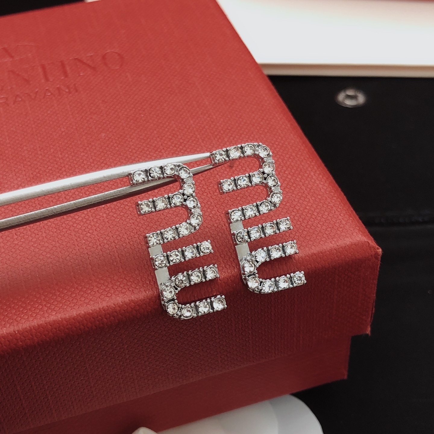 Van Cleef & Arpels Haute Couture Haute Joaillerie Fine Jewelry Earrings 7